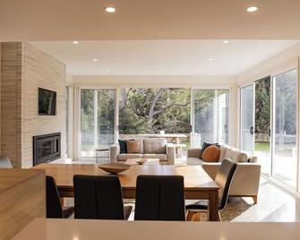 Baileys Beach House - Binalong Bay - Comedor