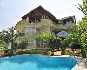 Hotel Dolce Vita Resort - Bujumbura - Pool
