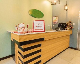 Getz Hotel - Manila - Recepción