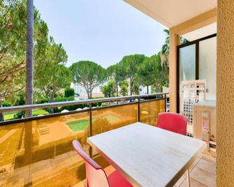 Les Jardins Ombrages maeva Home - Mandelieu-la-Napoule - Balcony