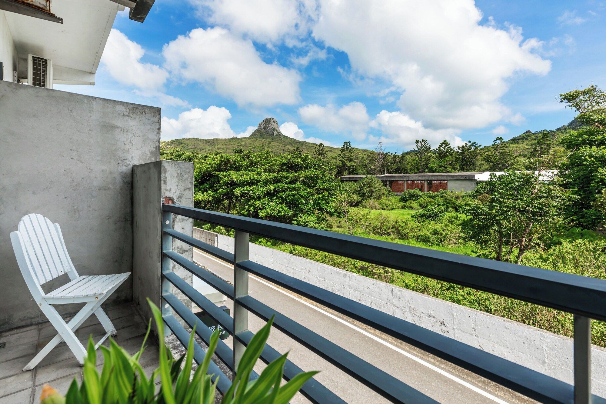 Fairyland & Farm Guest House