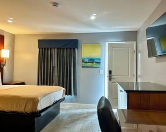 Oceanside Inn & Suites - Oceanside - Habitación