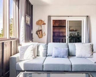 Oaks Loft and Gathering Barn - Hollister - Sala de estar