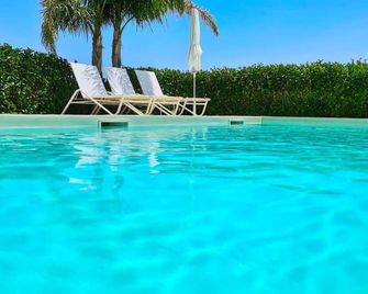Villa Landolina - Noto - Pool