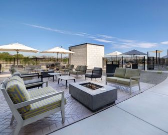 Waterwalk Extended Stay Huntsville - Huntsville - Patio