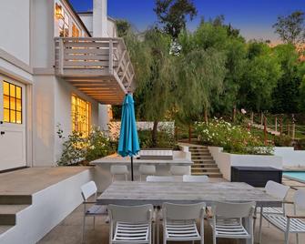 The Wonderland Mansion｜Hollywood Hills Hideaway - Beverly Hills - Innenhof