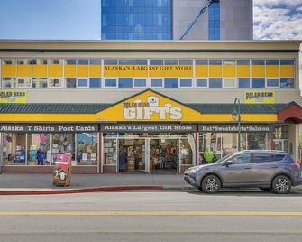 Rustic Anchorage Hideaway Walk to Coastal Trail! - Anchorage - Building