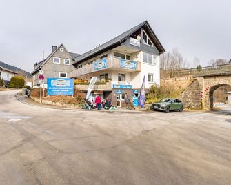 Apartment 'Piste 1' with Shared Terrace, Balcony and Wi-Fi - Willingen - Building