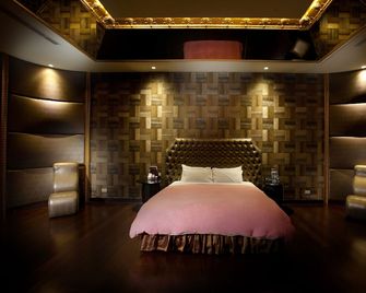 Royal Group Motel Ming Chen Branch - Kaohsiung - Schlafzimmer