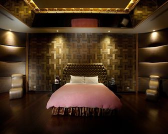 Royal Group Motel Ming Chen Branch - קאושיונג - חדר שינה