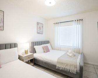Modern 2 Bedroom in The Heart of Wynwood - Miami - Bedroom