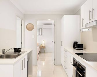 스마트 스위트 셀프 체크인 아파트먼트 - 31A 프레이니 - 로클리 - 주방