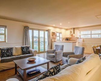 Ladybird Cottage - Hunstanton - Living room