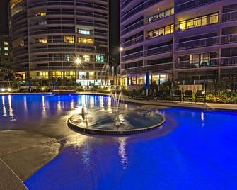 Gemini Resort - Caloundra - Piscina