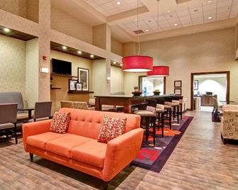 Hampton Inn and Suites by Hilton Red Deer - Red Deer - Reception