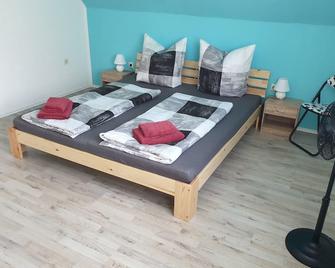 Großzügige Ferienwohnung in Furth im Wald - Furth im Wald - Bedroom