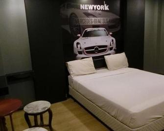 Newyork Suite Hotel - Bangkok - Bedroom
