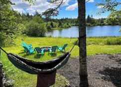 Flora studio on the lake - minutes from St Martins! - Saint Martins - Patio