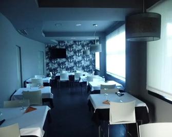 Pensión Restaurante 'O Retiro ' - Arzúa - Restaurante