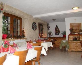 Burg Katzenstein - Katzenstein - Restaurante