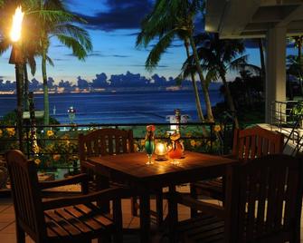 The Moon Beach Museum Resort - Onna - Balkon