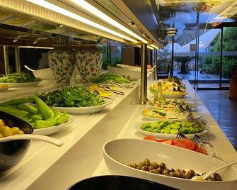 Hotel Lotus Spa&Sport Akyaka - Akyaka - Buffet