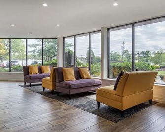 Amwell Suites - South Bound Brook