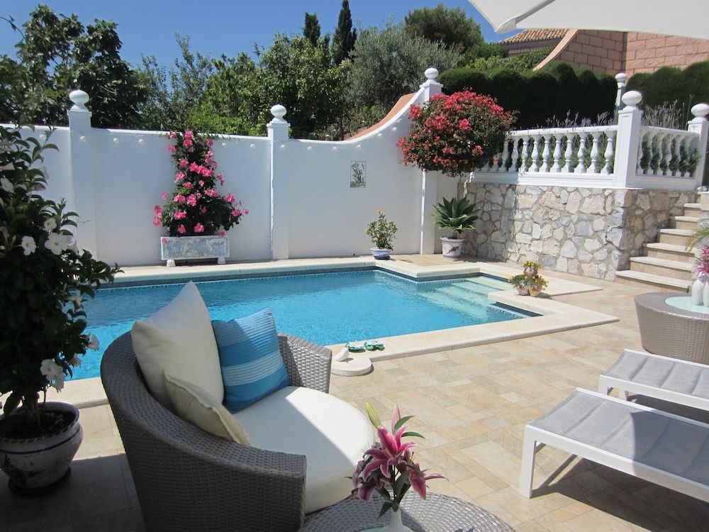 Boutique Bed & Breakfast Suite With Pool,garden,sunroom W/ Panoramic Sea Views - Benalmádena - Pool