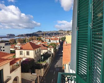 Pensão Residencial Mirasol - Funchal - Balcony