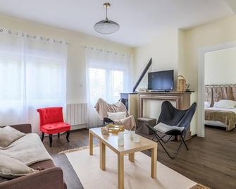 Gorgeous Home In Fléchin With Wi-Fi - Westrehem - Sala de estar