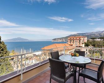 Al Centro Suites - Sorrento - Balcone