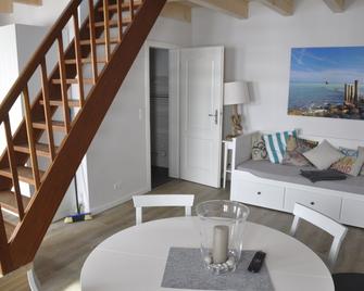 Hus Seeblick - Puttgarden - Comedor