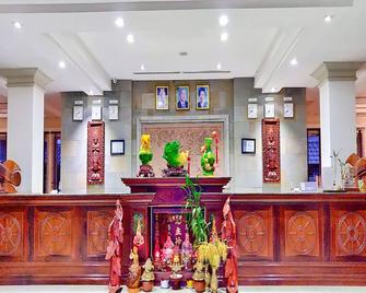 Glorious Hotel - Kampong Thom - Front desk