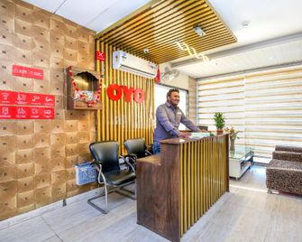 Hotel O Tricity Relax Inn - Panchkula - Rezeption