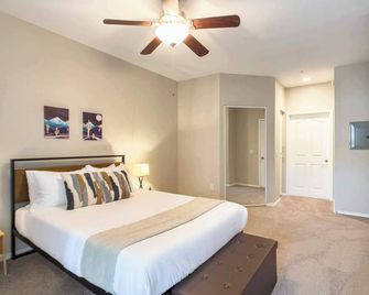 Kierland Commons CozySuites with heated pool, gym! - Scottsdale