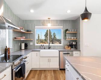 Maple Leaf Retreat |2bd 3b| Garage Parking - Seattle - Cocina