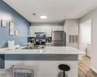 Cb 965-201 Modern Fayetteville Charm - Fort Bragg - Kitchen