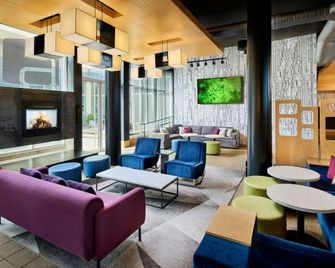 ألوفت مونتريال أيربورت - مونترال - ردهة