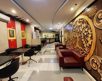 Hotel 99 Cubao - Manila - Lounge