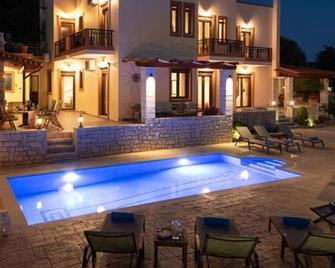 Bh307 - R - Villa Rethymno - Argyroupoli