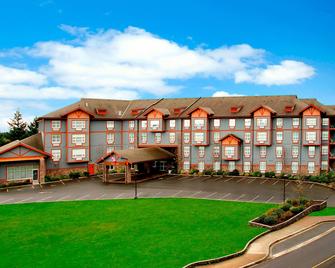 فور بوينتس باي شيراتون فيكتوريا جيت واي - فيكتوريا - مبنى