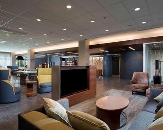Courtyard by Marriott Atlanta Alpharetta/Avalon Area - Alpharetta - Lobby