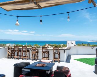 Casa Arrecife| Tortuga 2: Jacuzzi + Wifi + Cozy - La Ventana - Balkón