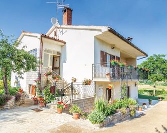 One-Bedroom Apartment Groznjan 01 - Grožnjan - Edificio