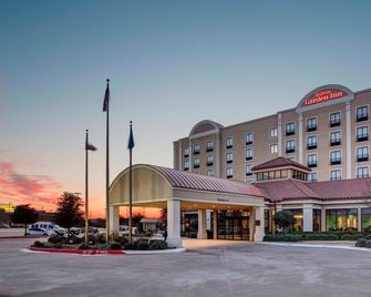 Hilton Garden Inn Dallas Lewisville - Lewisville - Edificio