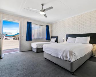 Comfort Inn on Main Hervey Bay - הרוויי ביי - חדר שינה