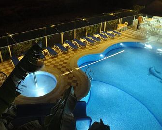 Yavuzhan Hotel - Side - Piscina