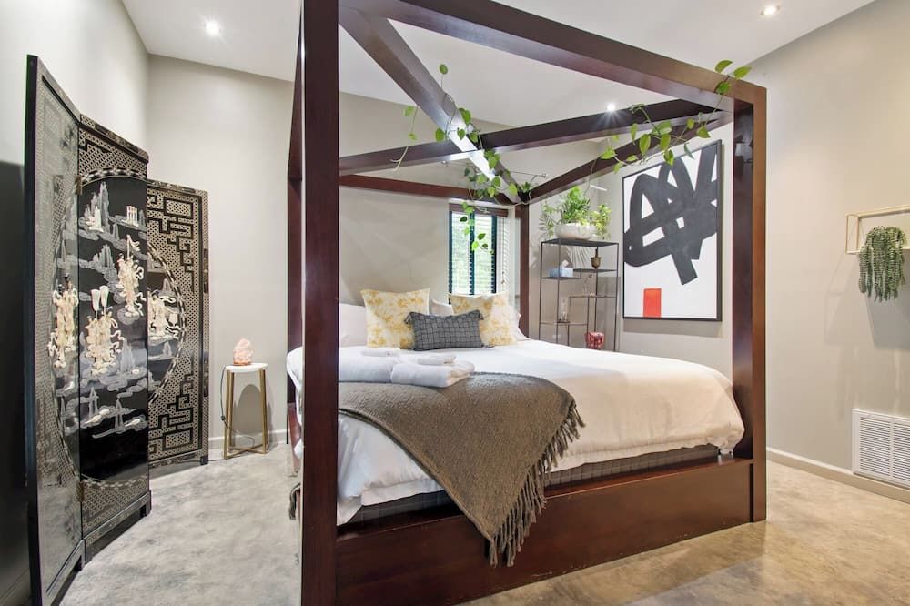 Eclectic & Romantic - Walk to Historic Downtown Harpers Ferry - Harpers Ferry - Bedroom