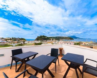 Hotel Celeste - Procida - Balcón