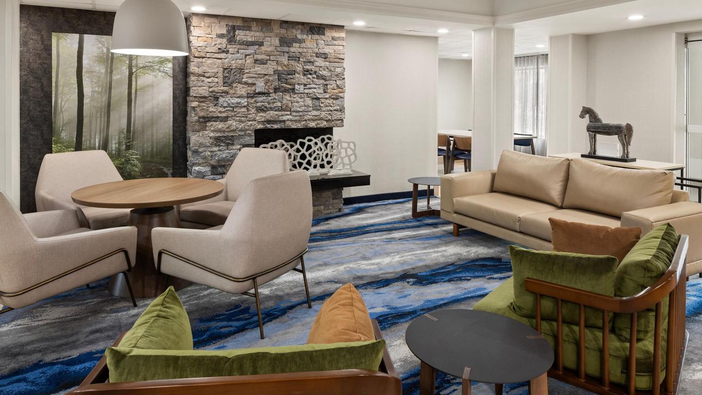 Fairfield Inn & Suites by Marriott Columbus East